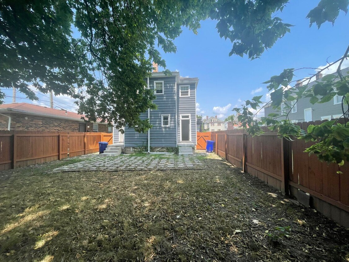 Foto del edificio - 511 E Deshler Ave