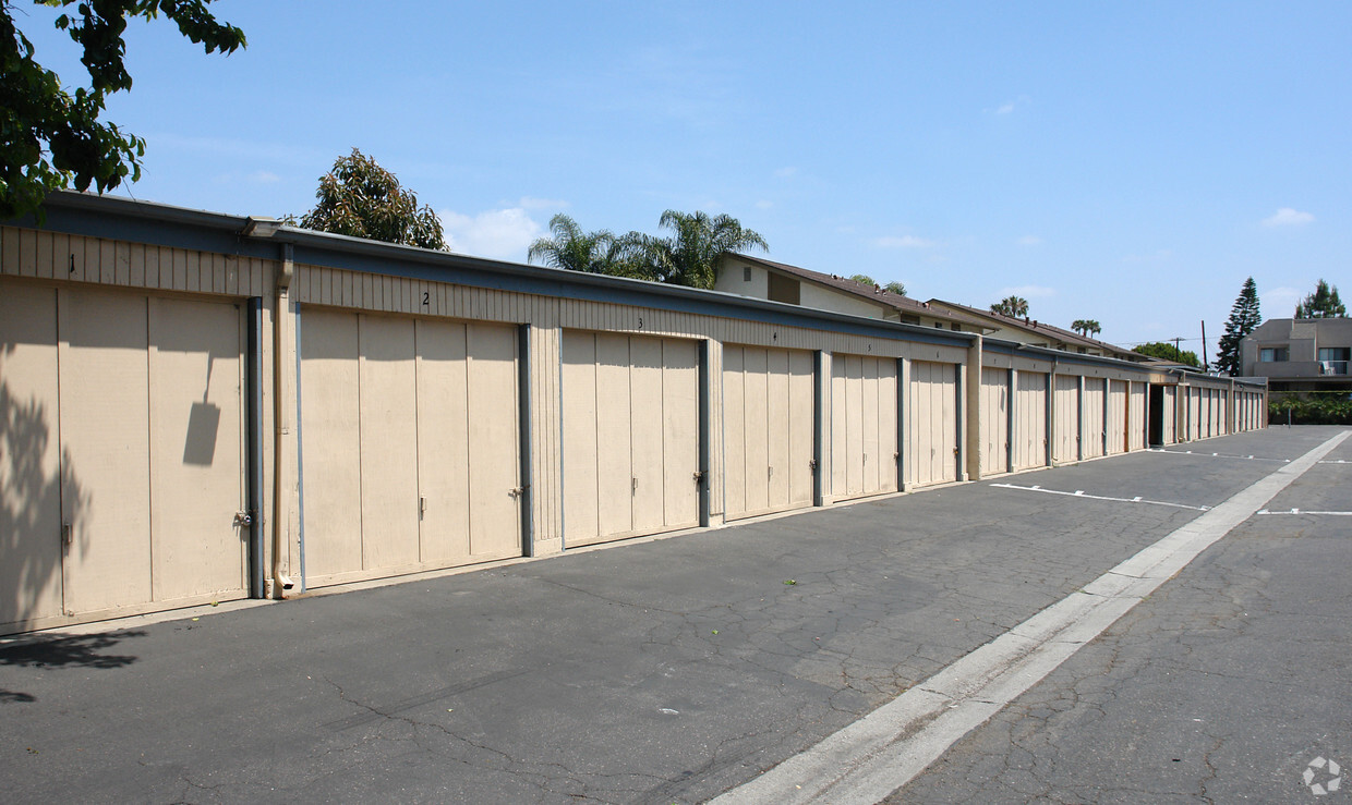 Parking Area - Huntington Beach Apartments