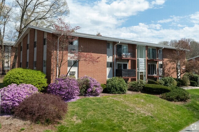 Building Photo - Andover Garden