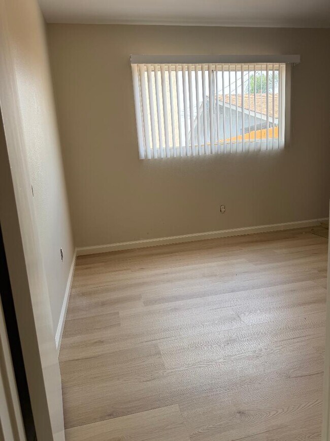 Foto del edificio - 1260 Granger St