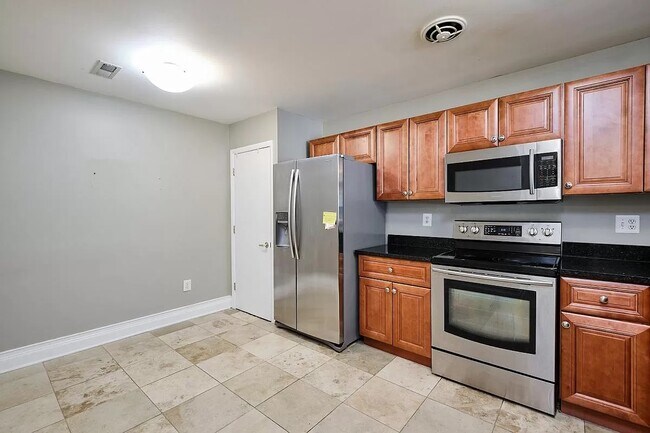 Kitchen - 702 15th St S
