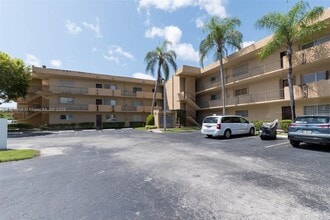 Building Photo - 8401 SW 107th Ave