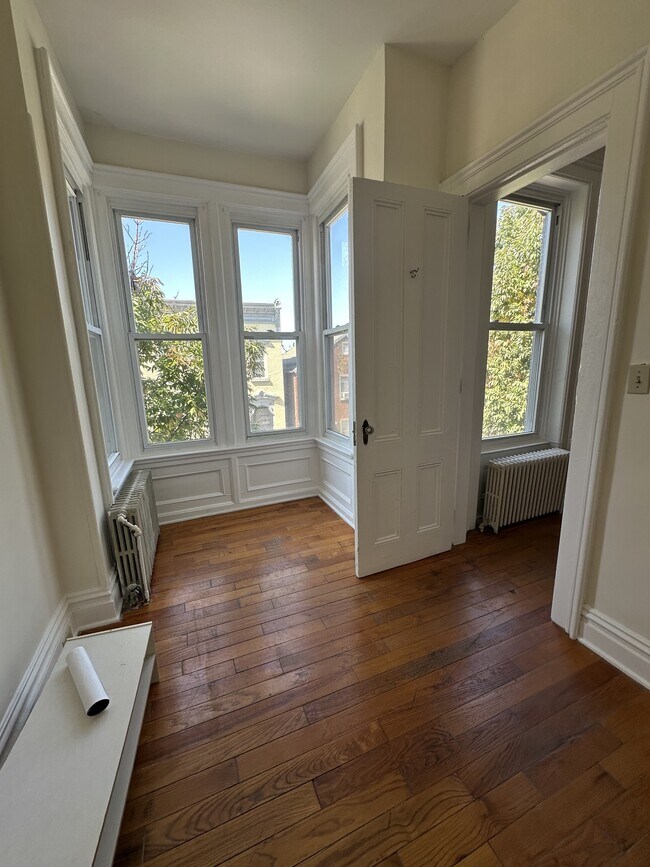 Foto del edificio - 296 3rd St