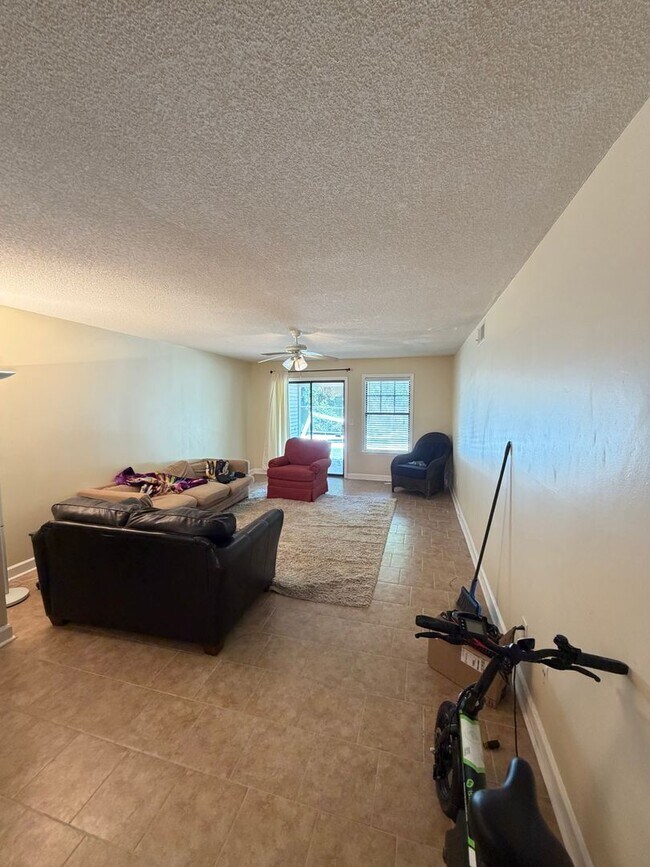 Foto del edificio - Appleby Apartment