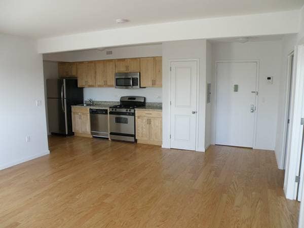 Foto principal - 31-62 31st St