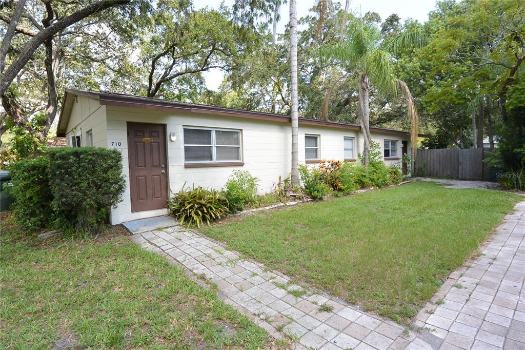 Foto principal - 712 5th Ave NE