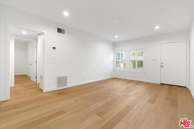 Foto del edificio - 612 Huntley Dr