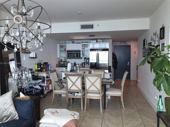 Building Photo - 888 Biscayne Blvd