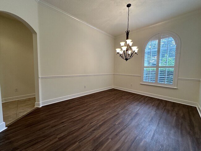 Foto del edificio - 5204 Comfort Ct