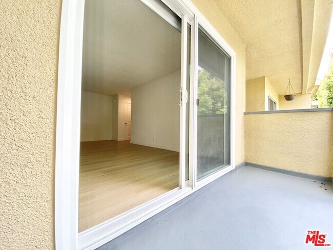 Foto del edificio - 1724 Arizona Ave