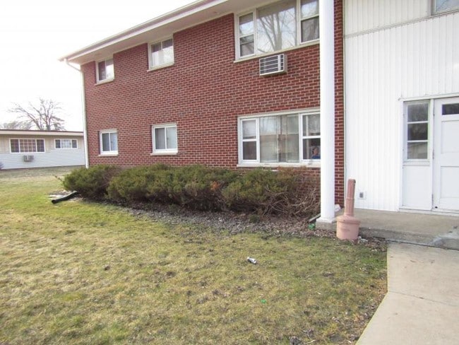 Foto del edificio - 104 W Klubertanz # 16 (Avl Dec 1)