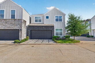 Building Photo - 8802 Hollister Pine Ct