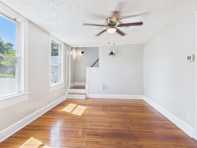 Foto del edificio - 1002 Haskell St