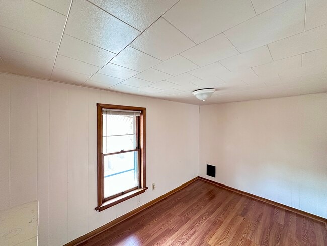 Building Photo - 1112 Williams St