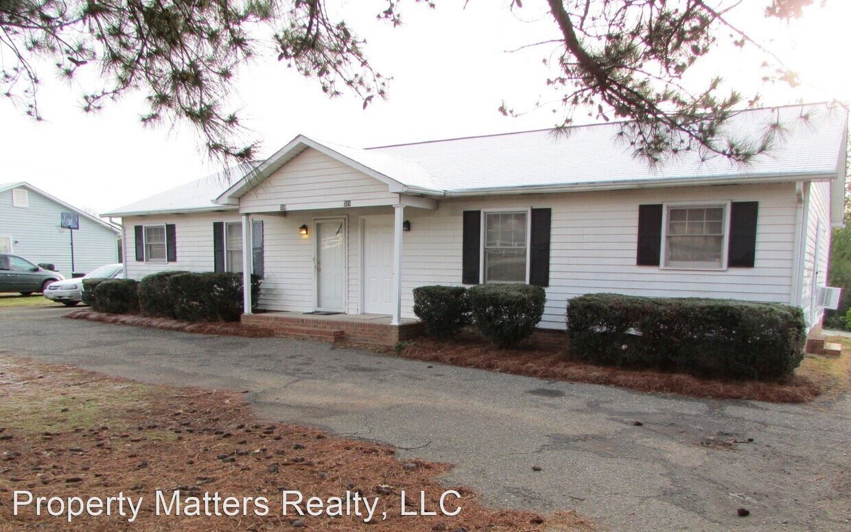 Foto principal - 2 br, 1 bath House - 321 Robinson Road