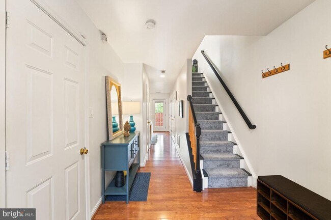 Building Photo - 21071 Mossy Glen Terrace