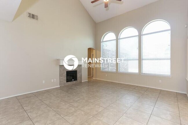 Foto del edificio - 5 Bedroom Pet-Friendly Home in DeSoto, TX ...