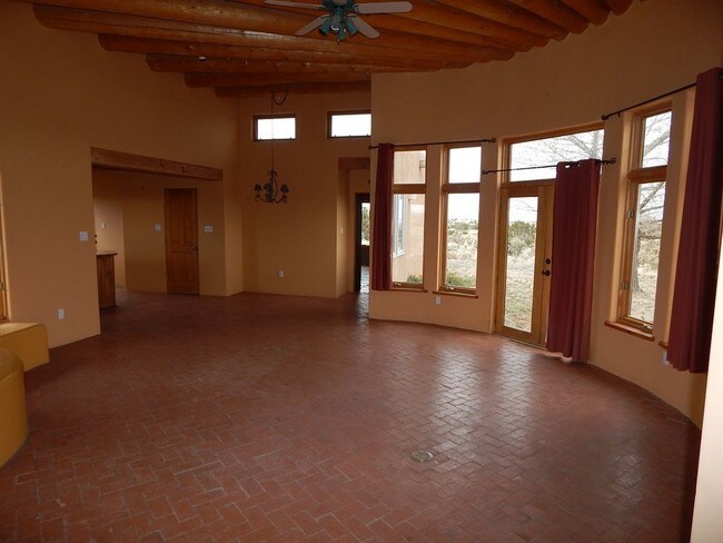 Building Photo - 3 Antigua Rd