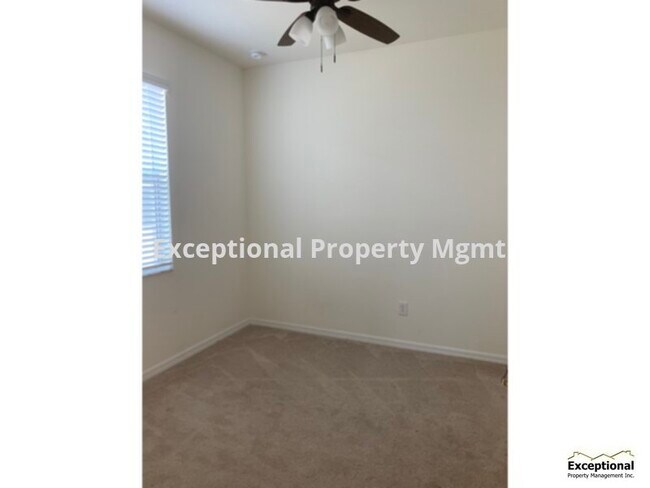 Building Photo - AVAILABLE IN JULY! Beautiful 4-bedroom 3 b...