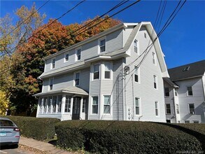 Building Photo - 2 Lincoln Ave