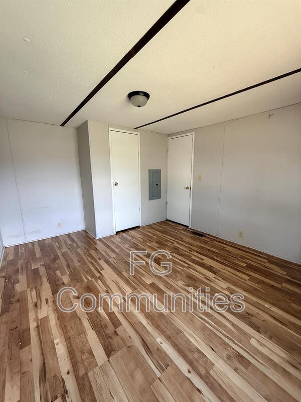 Foto del edificio - 100 2nd Ave SE
