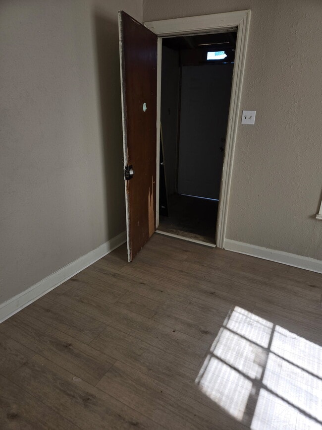 Building Photo - 1518 Chandler St