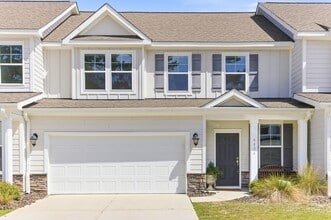 Building Photo - 4406 Finch Ln