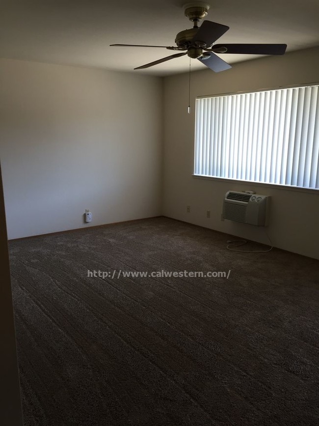 Building Photo - 216 Di Salvo Ave