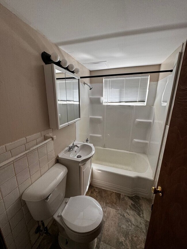 Interior Photo - 1871 7th St E