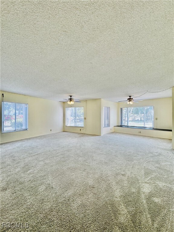 Foto del edificio - 2264 Winkler Ave