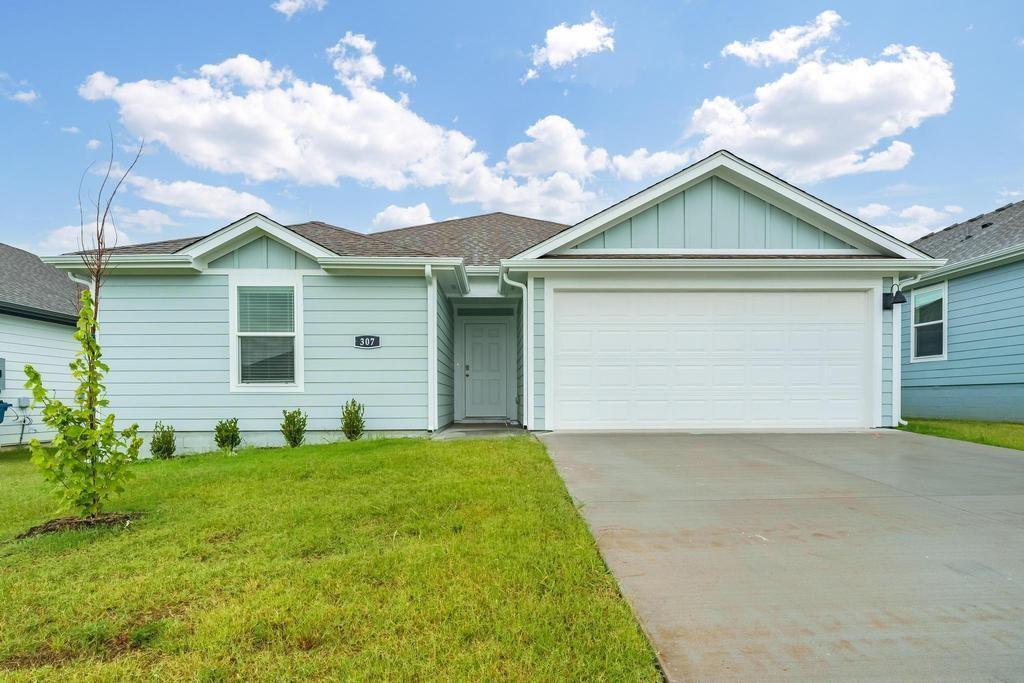 Foto principal - 307 NW Granny Smith St