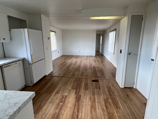 Building Photo - 84532 OR-11