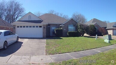 Building Photo - 2457 Brookside Dr