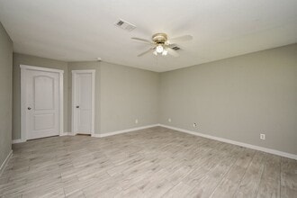 Building Photo - 6607 W T C Jester Blvd