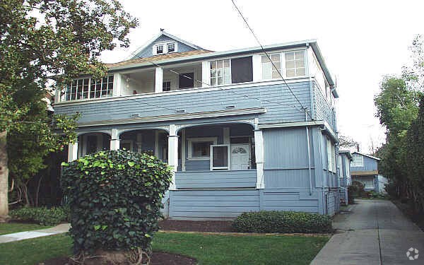Primary Photo - 1027 Bryant St