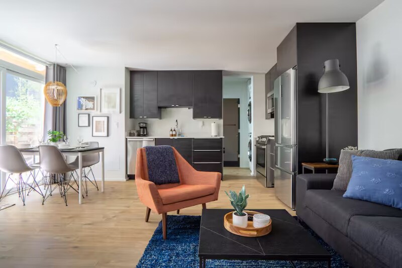 Foto principal - 3943 NE Mallory Ave