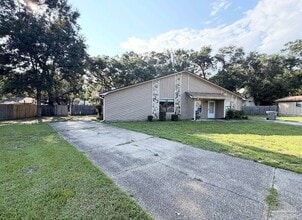 Building Photo - 7811 Deborah Dr