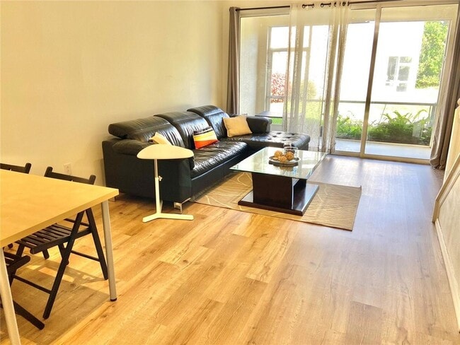 Foto del edificio - 10035 Tranquility Way