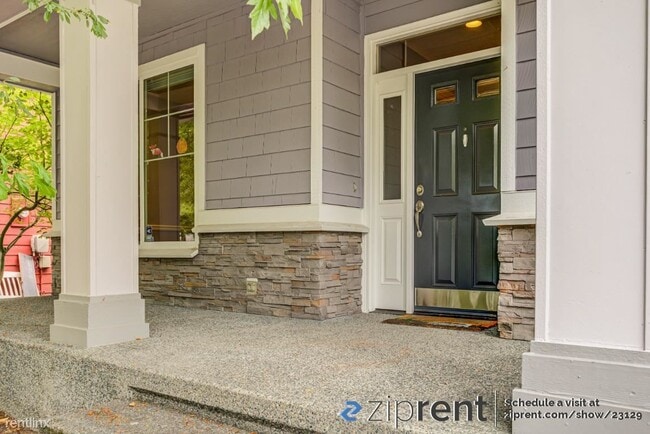 Building Photo - 4 br, 3.5 bath House - 6794 195th Place No...