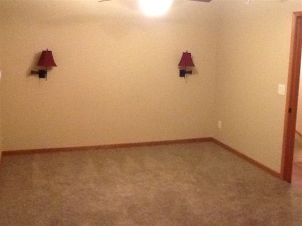 Building Photo - 2655 Bald Eagle Ct
