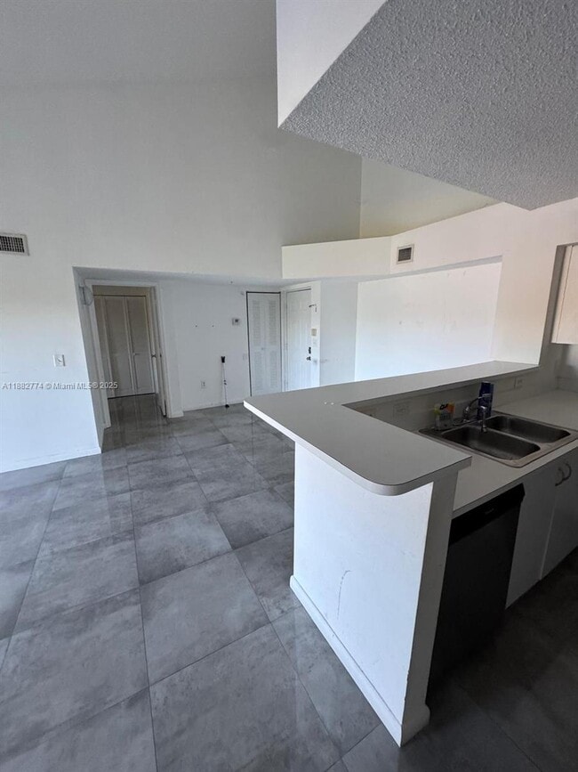 Building Photo - 12124 St.Andrews Pl