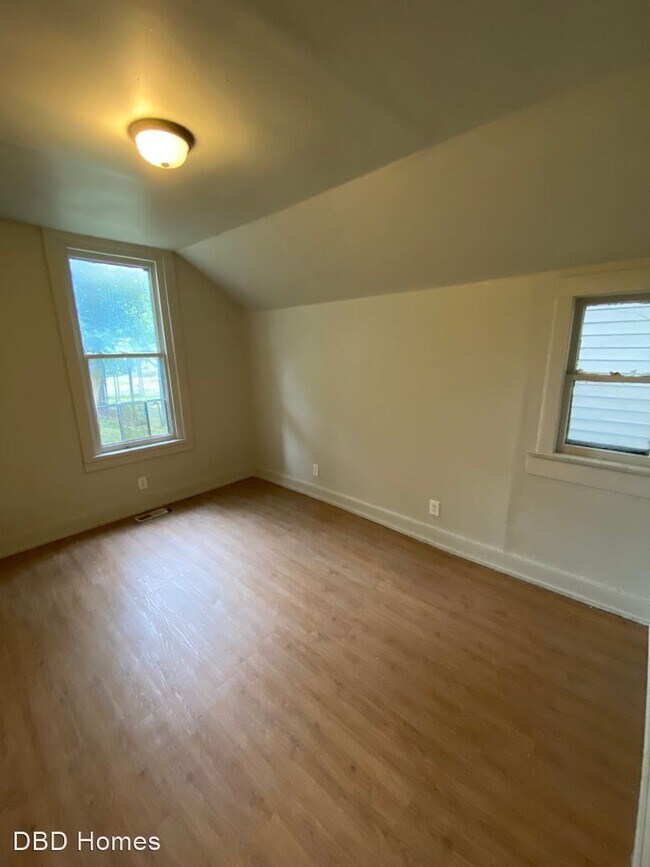 Building Photo - 4 br, 2 bath House - 717 3rd St
