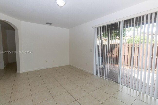 Foto del edificio - 9237 SW 227th St