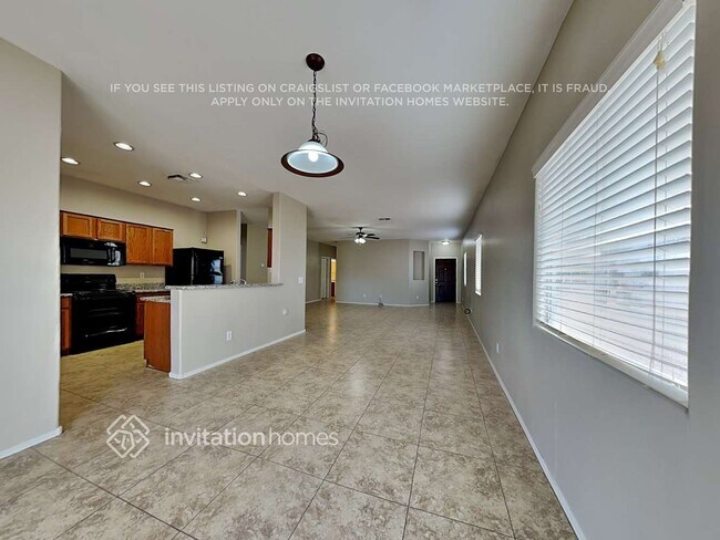 Foto del edificio - 2310 N 92nd Dr