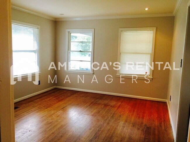 Building Photo - Home in Homewood, AL!  COMING SOON!!