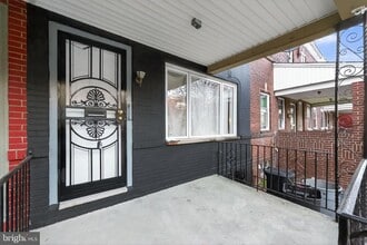 Building Photo - 2710 S Fairhill St