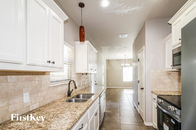 Building Photo - 12016 Garden Ct