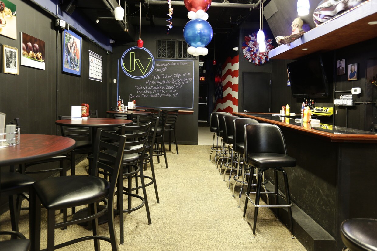 Fairfield Crossing Apartments Rentals Falls Church, VA