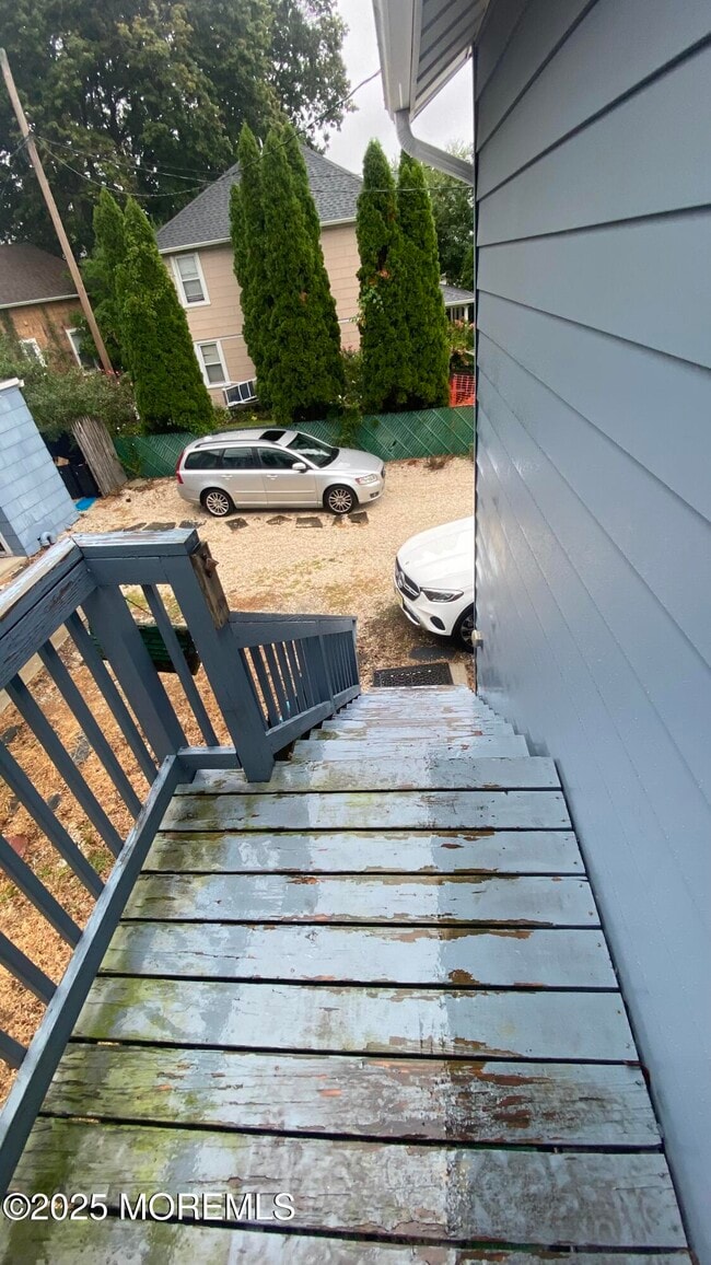 Building Photo - 309 Hume St