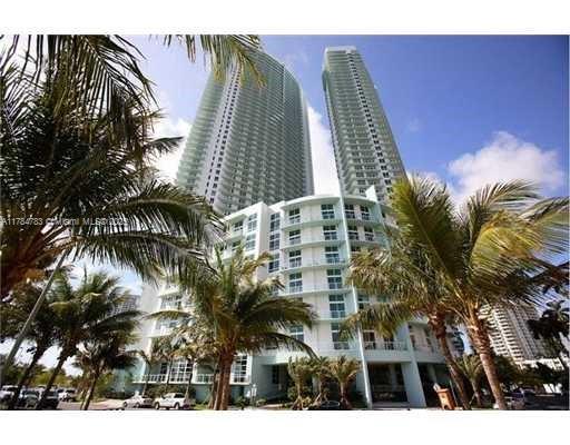 Foto principal - 1900 N Bayshore Dr